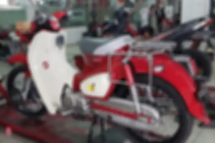 Honda Super Cub C125 diservis.