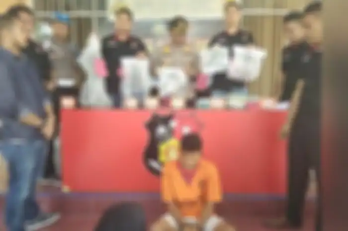 Yogi dibawa untuk menjelaskan pembunuhan sadis