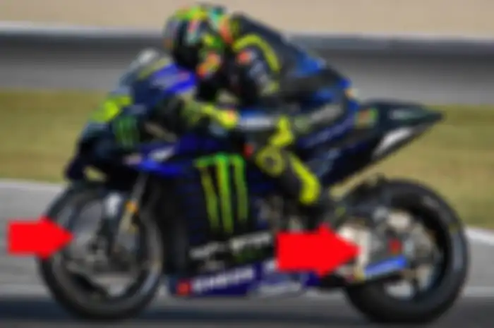 Valentino Rossi jajal perangkat baru untuk motor Yamaha M1 (tanda panah) di tes MotoGP 2019 MIsano, (29-30/8/2019)
