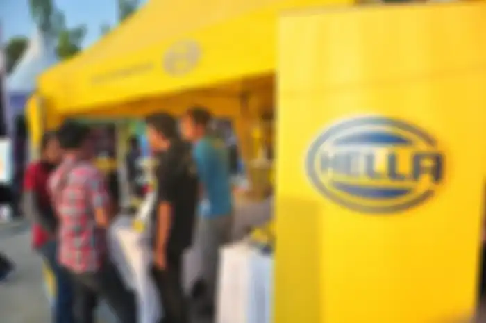 Produk Hella di Otobursa Tumplek Blek 2019 diskon 15-70%