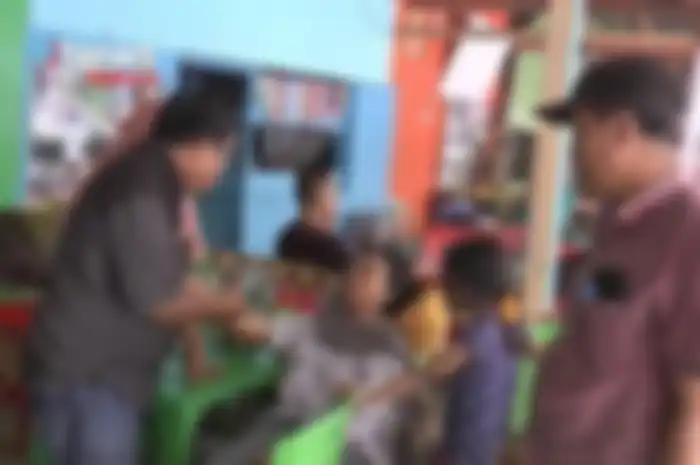 OL, siswi SMA 3 Polewali Mandar sesak nafas usai dihajar teman pria sekelasnya, Jumat (6/9/2019)