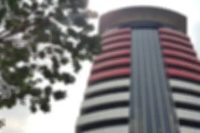 Gedung Merah Putih KPK yang masih diselimuti kain hitam sebagai tanda penolakan terhadap pelemahan KPK.
