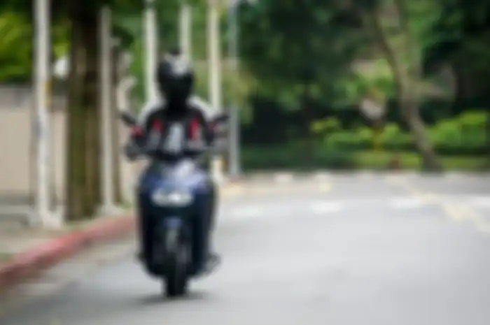 Ternyata gampang banget merawat baterai motor listrik yang jarang sekali dipakai, begini loh caranya.