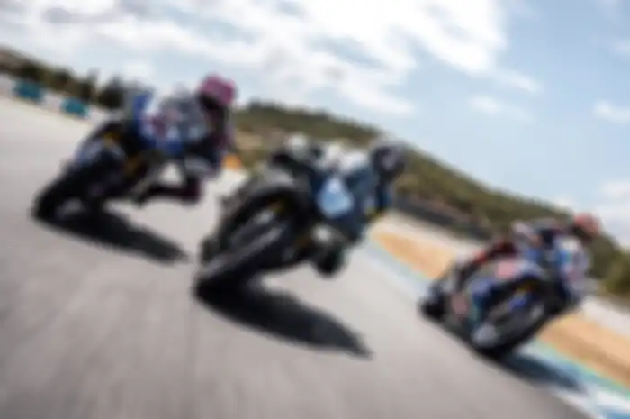 Yamaha R1 2020 digeber oleh pembalap World Superbike