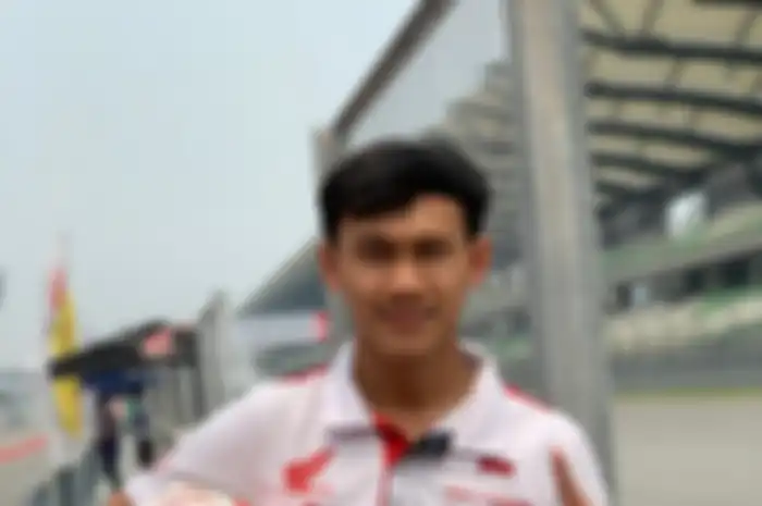 Awhin Sanjaya (Astra Honda Racing Team) juara race ARRC AP250 ronde 6 Malaysia menang tipis dari AM Fadly (Manual Tech KYT Kawasaki Racing Team) selisih 0,048 detik