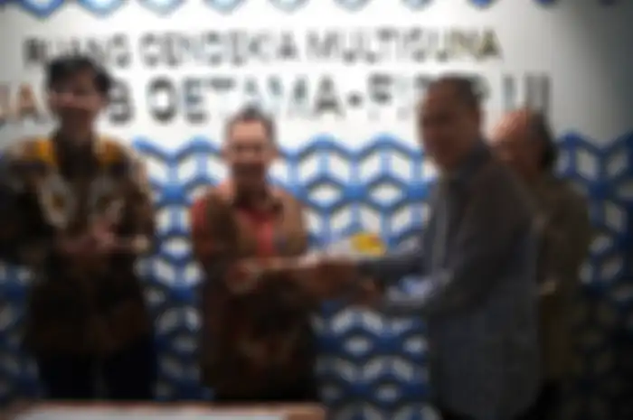 Peresmian Ruangan Cendekia Multiguna Jakob Oetama dihadiri oleh Irwan Oetama (putra sulung Jakob Oetama), Lilik Oetama (CEO Kompas Gramedia), Prof.Dr.Ir. Muhammad Anis, M. Met. (Rektor Universitas Indonesia), Dr. Arie Setiabudi Soesilo, M. Sc. (Dekan FISIP UI), dan beberapa jajaran Pimpinan UI, serta Dosen di lingkungan FISIP UI.