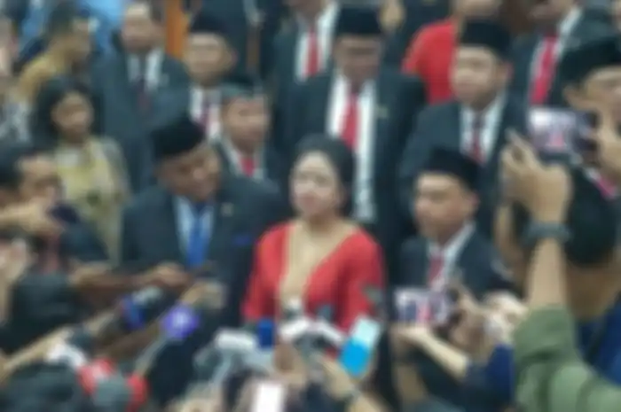 Puan Maharani, anggota DPR RI dari Fraksi PDI Perjuangan dilantik menjadi Ketua DPR yang baru untuk masa bakti 2019-2024.