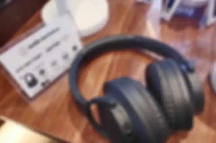 Headphone Audio-Technica ATH-ANC700BT