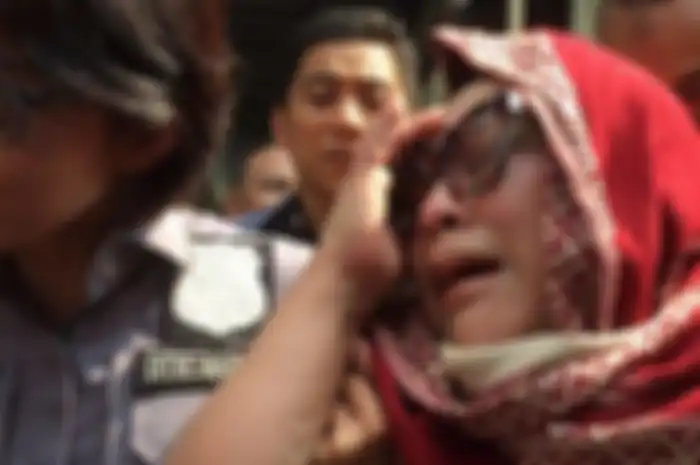 Mendekam 75 hari di penjara, ada yang terlihat berbeda dengan Nunung dari hari saat ia kedapatan mengonsumsi narkoba kala itu.