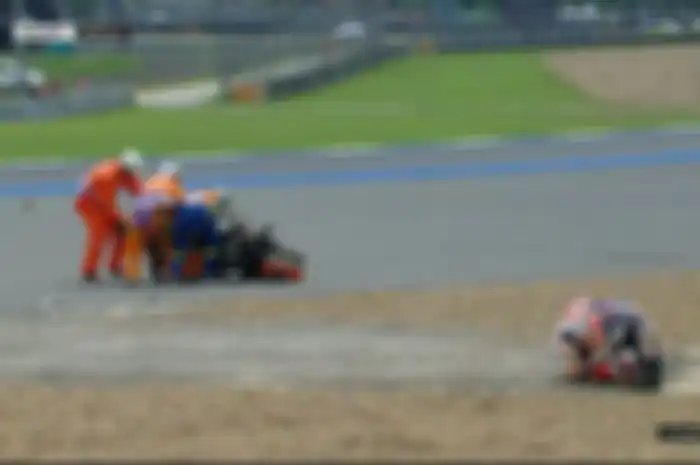 Marc Marquez alami crash horor di latihan resmi 1 (FP1) MotoGP Thailand 2019 di tikungan 7