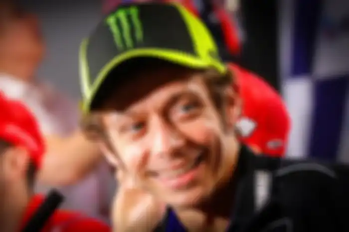 Valentino Rossi di MotoGP 2020 ganti crew chief dari Silvano Galbusera dengan Davide Munoz selain faktor usia juga ditugasi mengepalai tim tes Yamaha Eropa