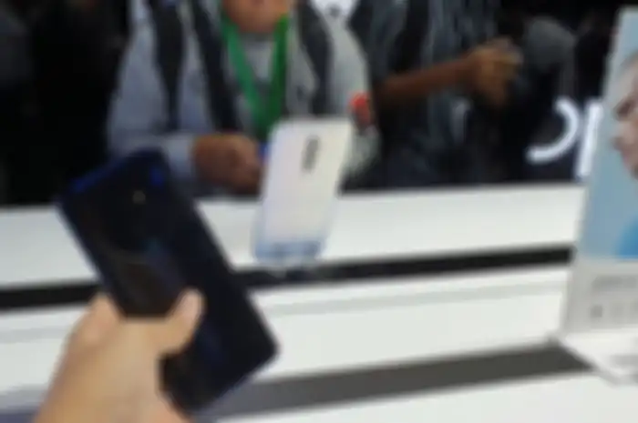 Tampilan kedua warna Oppo Reno2.
