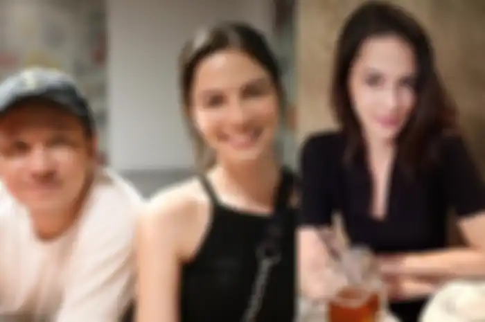 Sosok cantik Juria Hartmans, teman dekat Gading Marten