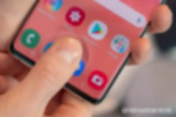 Sensor sidik jari dalam layar milik Samsung