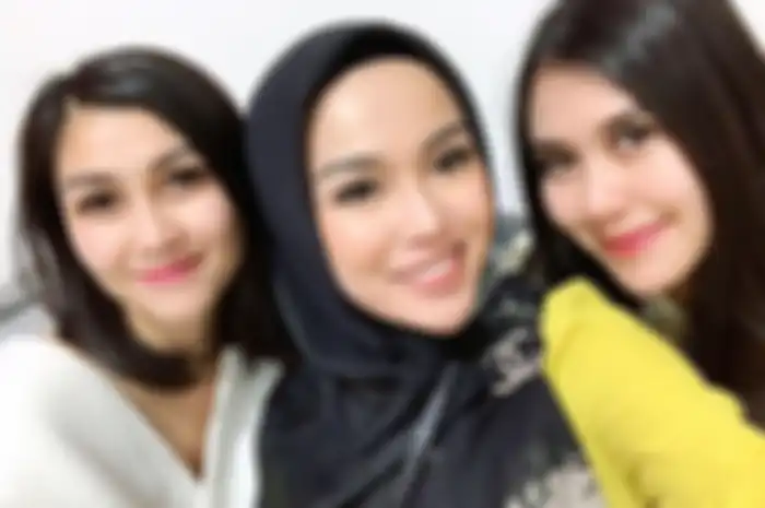 Tajir melintir Medina Zein beri hadiah mewah untuk Nissya Ahmad