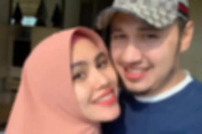 Kartika Putri dan Habib Usman