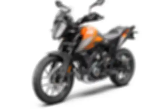 KTM 390 Adventure tampangnya mirip dengan sang kakak, 790 Adventure