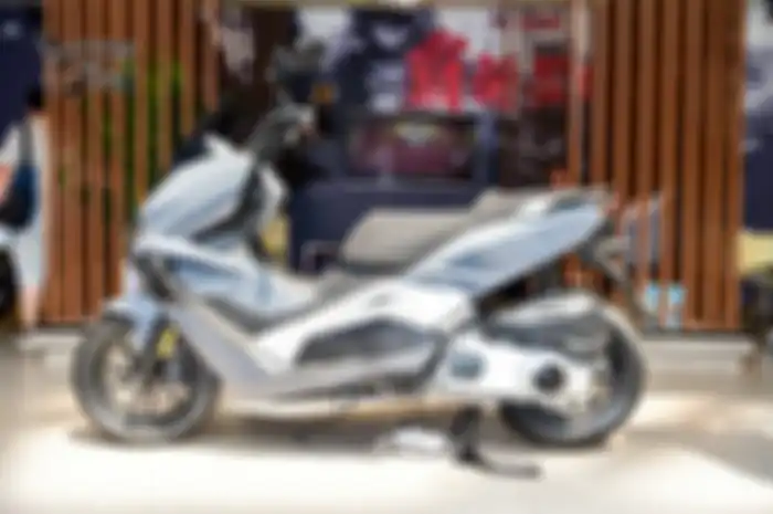 Longjia VMAX 300, Big Skutik Pesaing Yamaha XMAX dan Honda Forza!