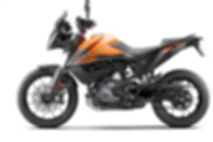 Tampak samping KTM 390 Adventure yang baru diluncurkan, dipastikan akan masuk ke Indonesia