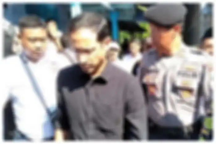 Nadiem Makarim tinjau sekolah yang alami atap roboh di Pasuruan