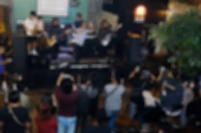 Penampilan Steven & Coconuttreez dalam perilisan single 'Fallin' di kawasan Menteng, Jakarta Pusat, Minggu (10/11/2019).