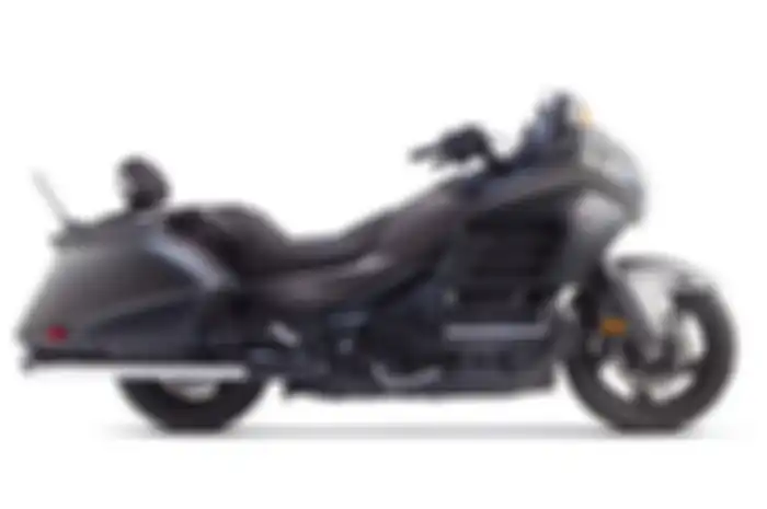 Honda Gold Wing F6B pakai knalpot dari Two Brothers