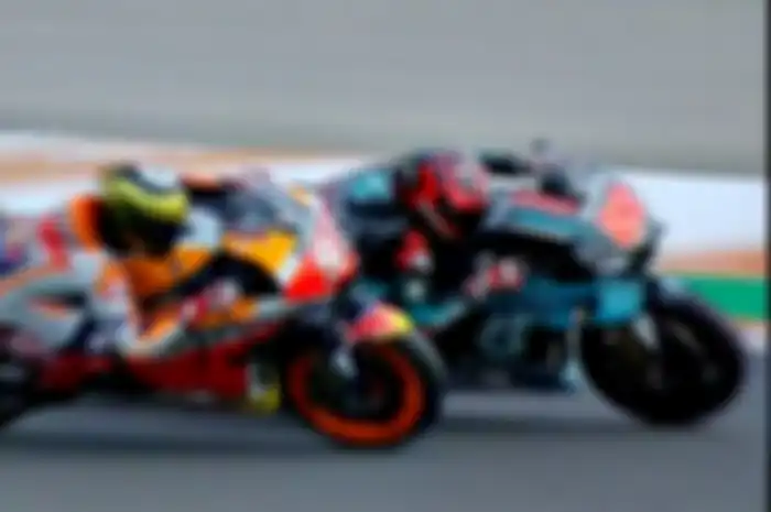 Marc Marquez duel lawan Fabio Quartararo di MotoGP Valencia 2019