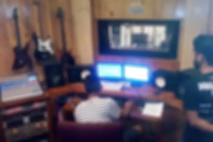 Ilustrasi home recording.