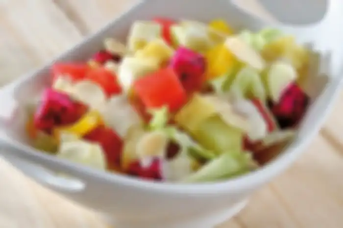 Salad BuahMudah Ini Siap Jadi Camilan Sehat yang Mudah Dibuat