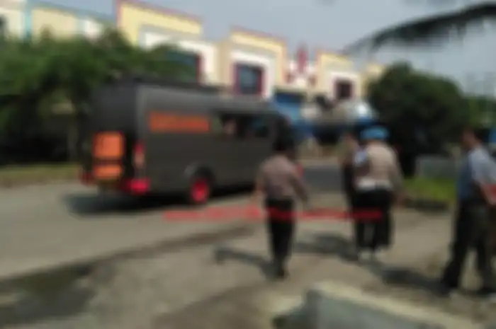 Breaking News, Bom Tangerang Bikin Geger Kawasan Industri Milenium Depan Pabrik Knalpot Racing R9.