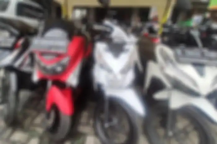 Ilustrasi motor bekas. Murah mana Yamaha NMAX atau motor lainnya?