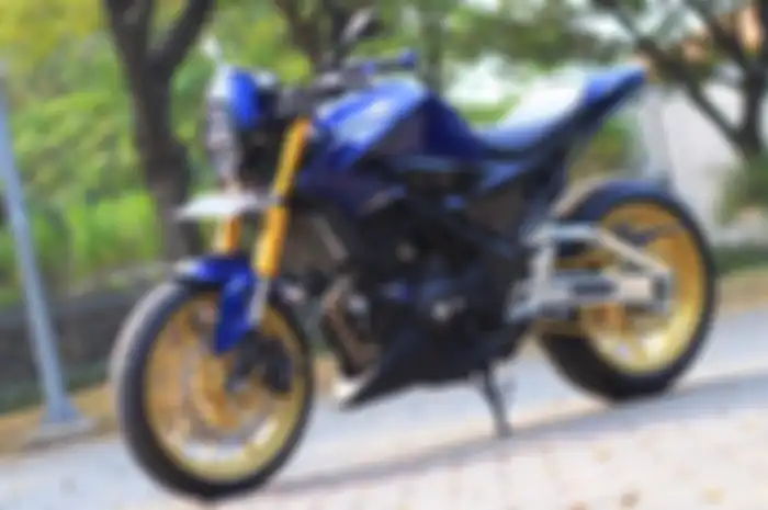 Honda CBR250R modifikasi moge look dari 902 Garage