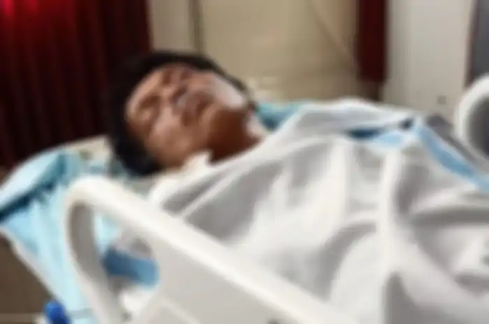Adian Napitupulu terkena serangan jantung.