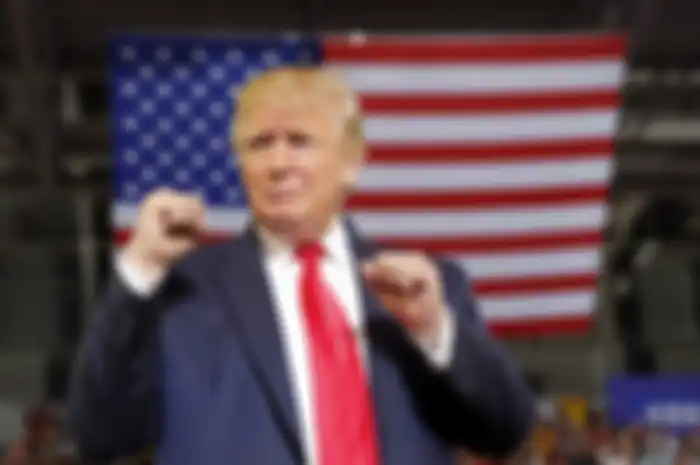 Donald Trump diprotes keras China