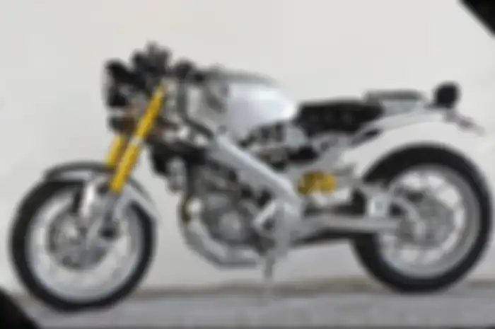 Morin Racing garap Yamaha XSR155 bergaya cafe racer