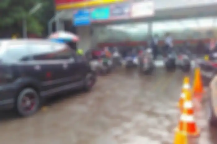 Ilustrasi parkir di sebuah minimarket 