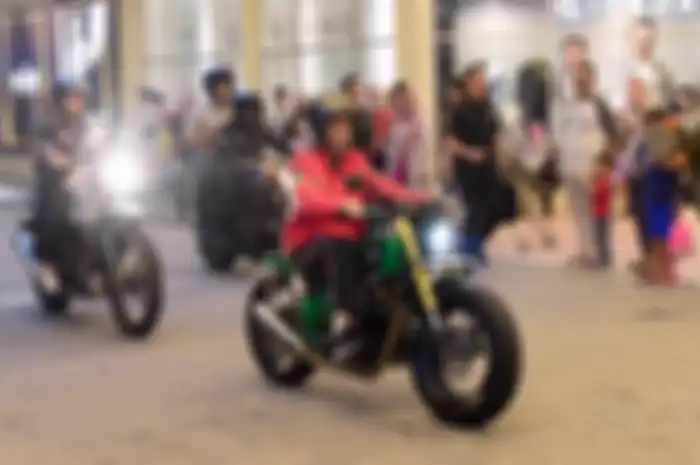 Hari ini merayakan ulan tahun ke 59 tahun, Jokowi ternyata mengkoleksi dan hobi riding dengan motor custom