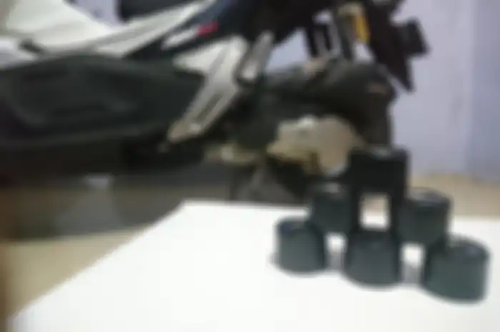 Ilustrasi penggantian roller Honda ADV150