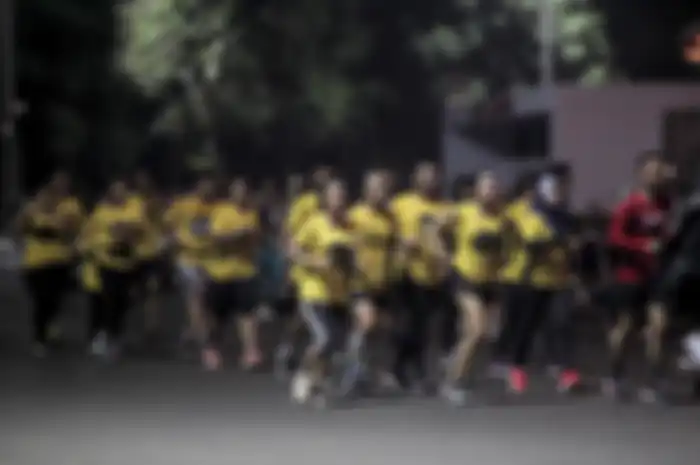Antusiasme masyarakat ikut lomba lari sayangnya kurang diimbangi dengan pengetahuan mereka soal lari dengan benar. Alih-alih sehat, malah cedera yang membuat prei berlari.