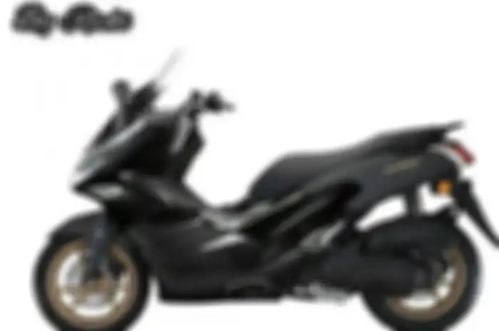 Bagian depan Honda PCX dan belakang Yamaha NMAX