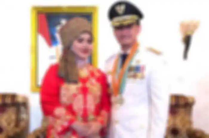 Mohon-Mohon Hakim di Persidangan Usai Divonis 6 Tahun Penjara, Zumi Zola Beberkan Istrinya Sambung Hidup Jualan Jilbab dan Kue Kering