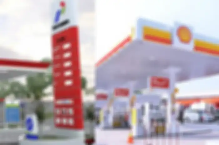 Perbandingan harga bensin Pertamina dan Shell terbaru, mana yang lebih murah?