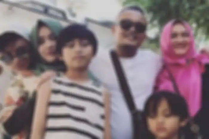 Sule, Lina dan Anak-anaknya.