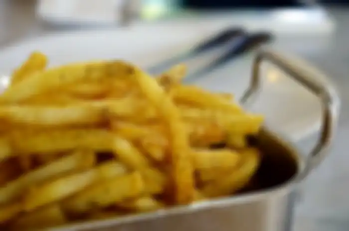Kentang goreng, camilan favorit yang berbahaya bagi kesehatan.