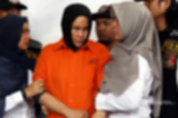 Istri Hakim Jamaluddin, Zuraida Hanum