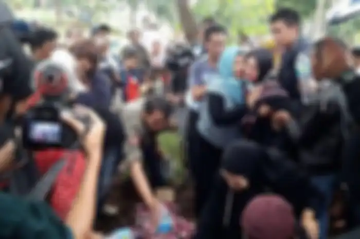 Kematian Lina Sisakan Kepiluan Keluarga, sang Adik Pingsan Usai Makam Mantan Istri Sule Dibongkar karena Tak Sanggup Lihat Jasad Kakaknya