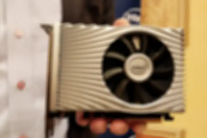Kartu grafis desktop pertama Intel, DG1