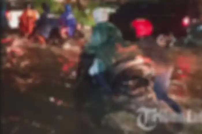 Bikers Jangan Lupa Siapin Jas Hujan, BMKG Sebut Potensi Cuaca Ekstrem di Beberapa Wilayah Ini, Waspada Banjir!