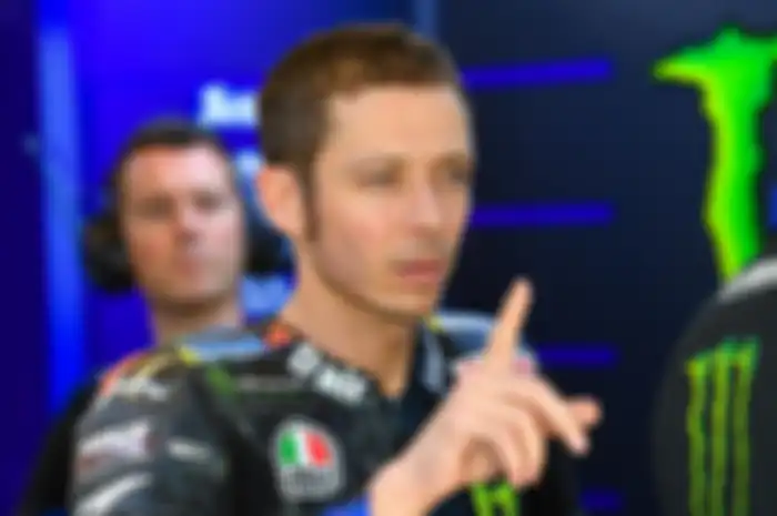 Valentino Rossi galau karena kontraknya bertentangan dengan Yamaha