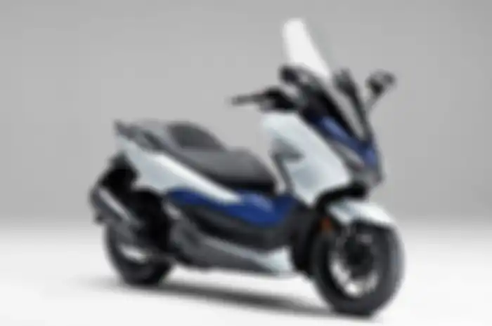 Sadis, beli Honda Forza di tahun baru 2020 dapat diskon sampai Rp 5 juta di sini.
